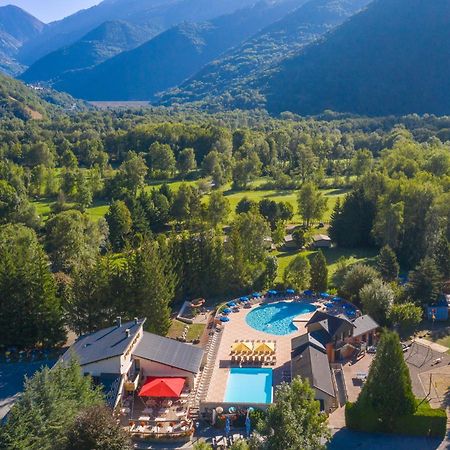 Camping Rcn Belledonne Le Bourg-dʼOisans Exterior foto