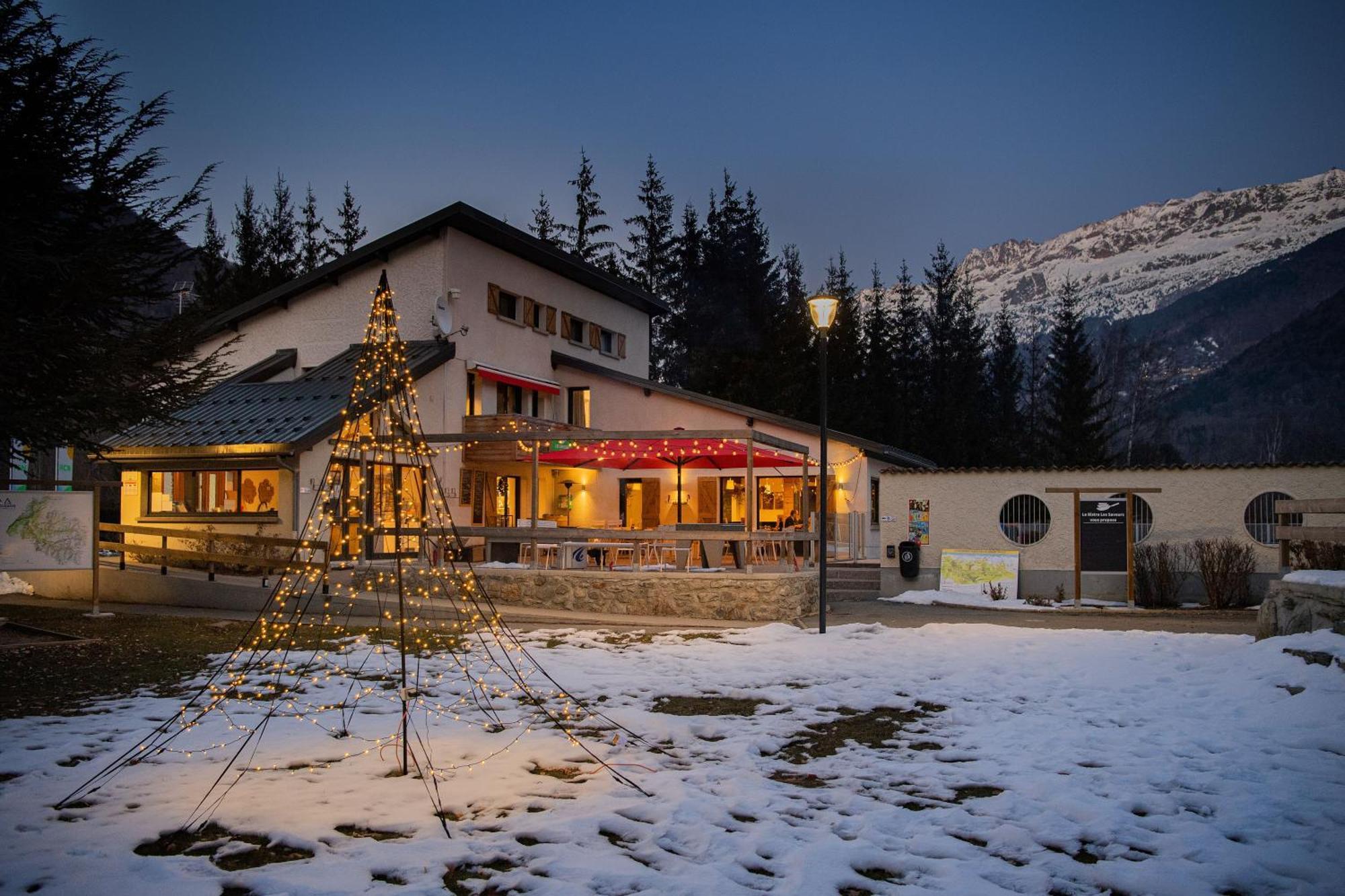 Camping Rcn Belledonne Le Bourg-dʼOisans Exterior foto