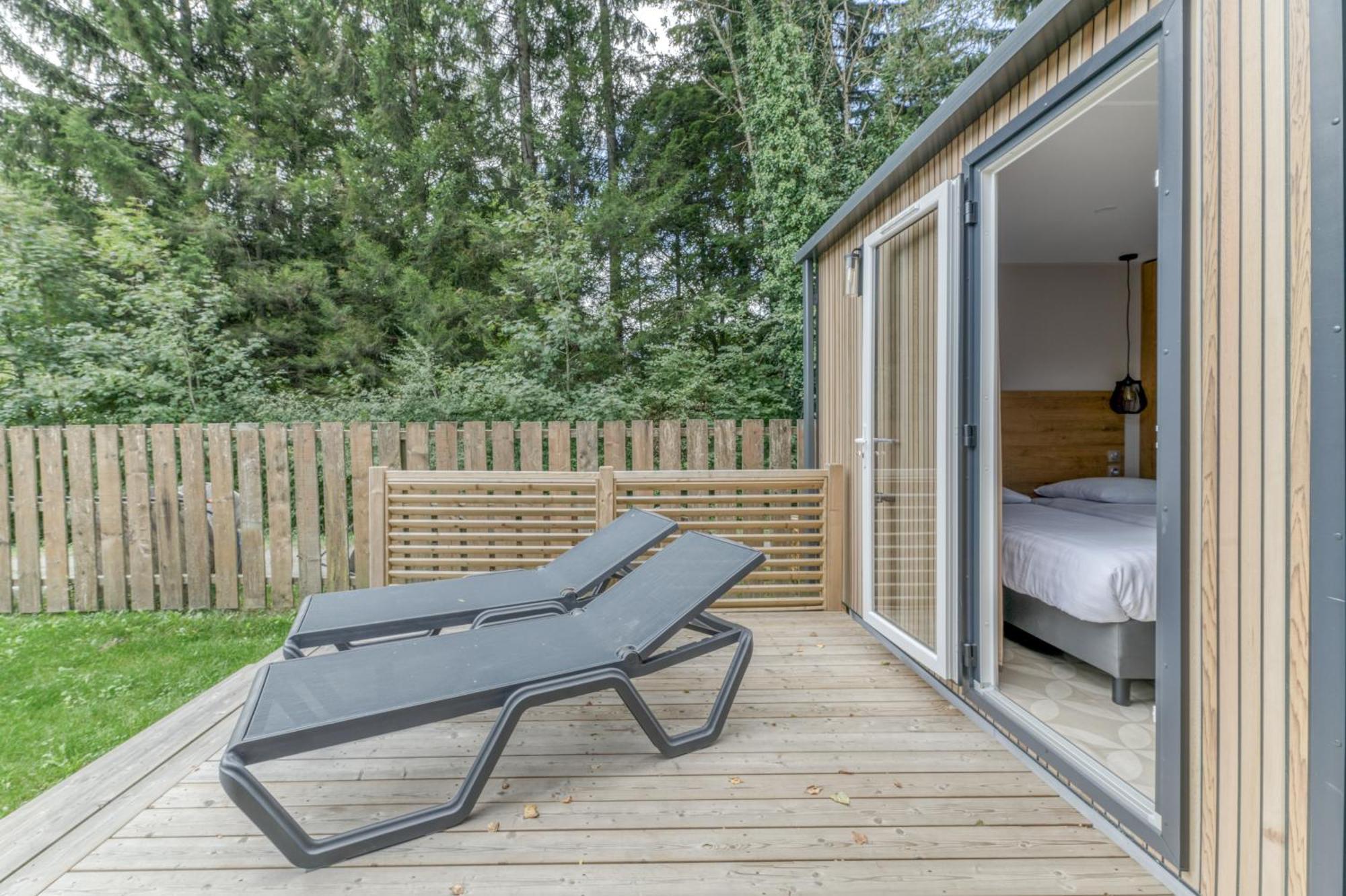 Camping Rcn Belledonne Le Bourg-dʼOisans Exterior foto