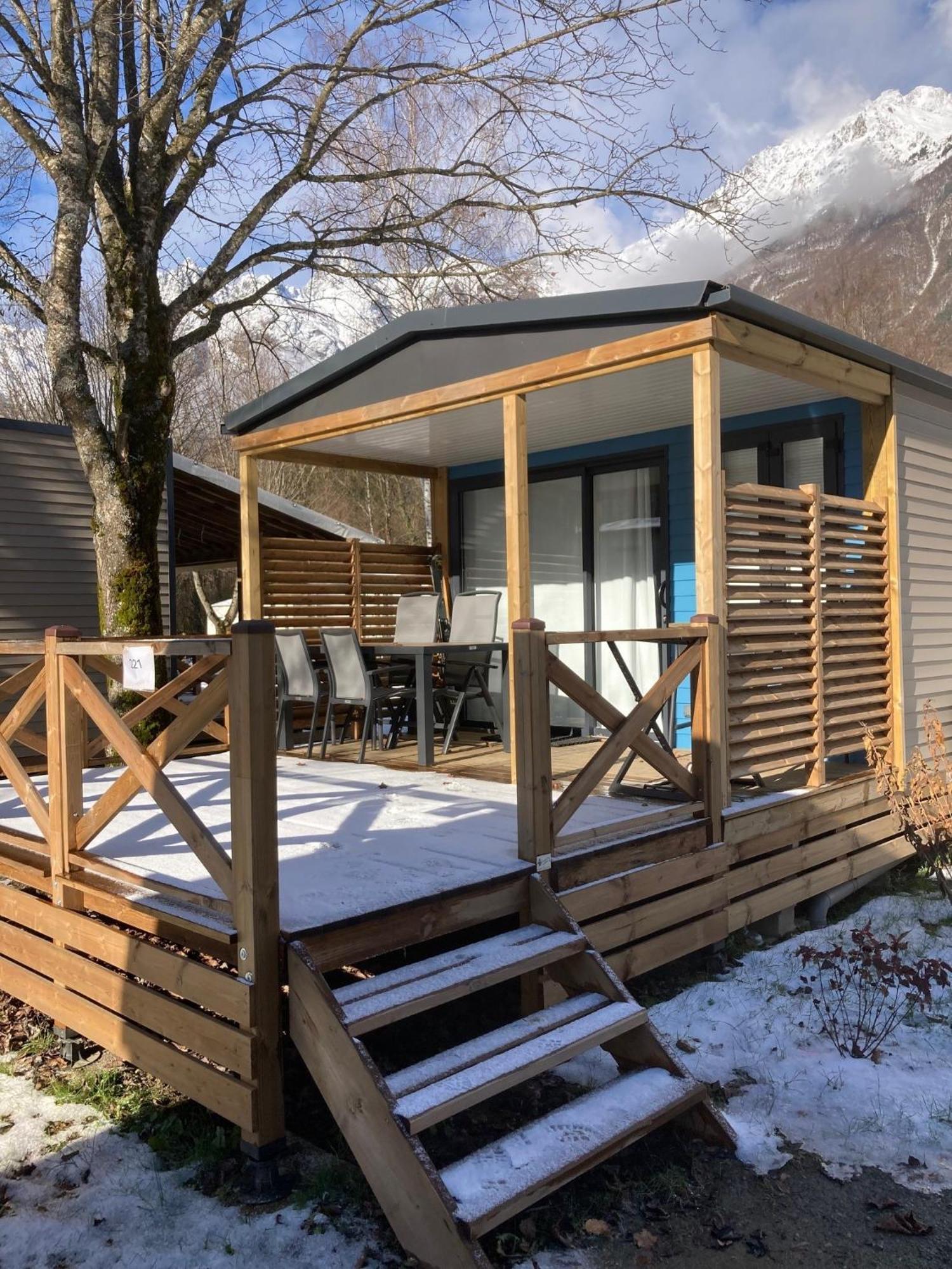 Camping Rcn Belledonne Le Bourg-dʼOisans Exterior foto